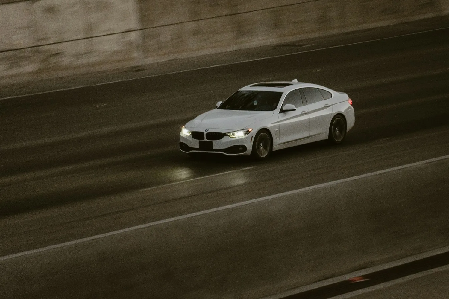 Vehicle Aerodynamics with CFD: How to Reduce Drag on Cars, Trucks and EVs